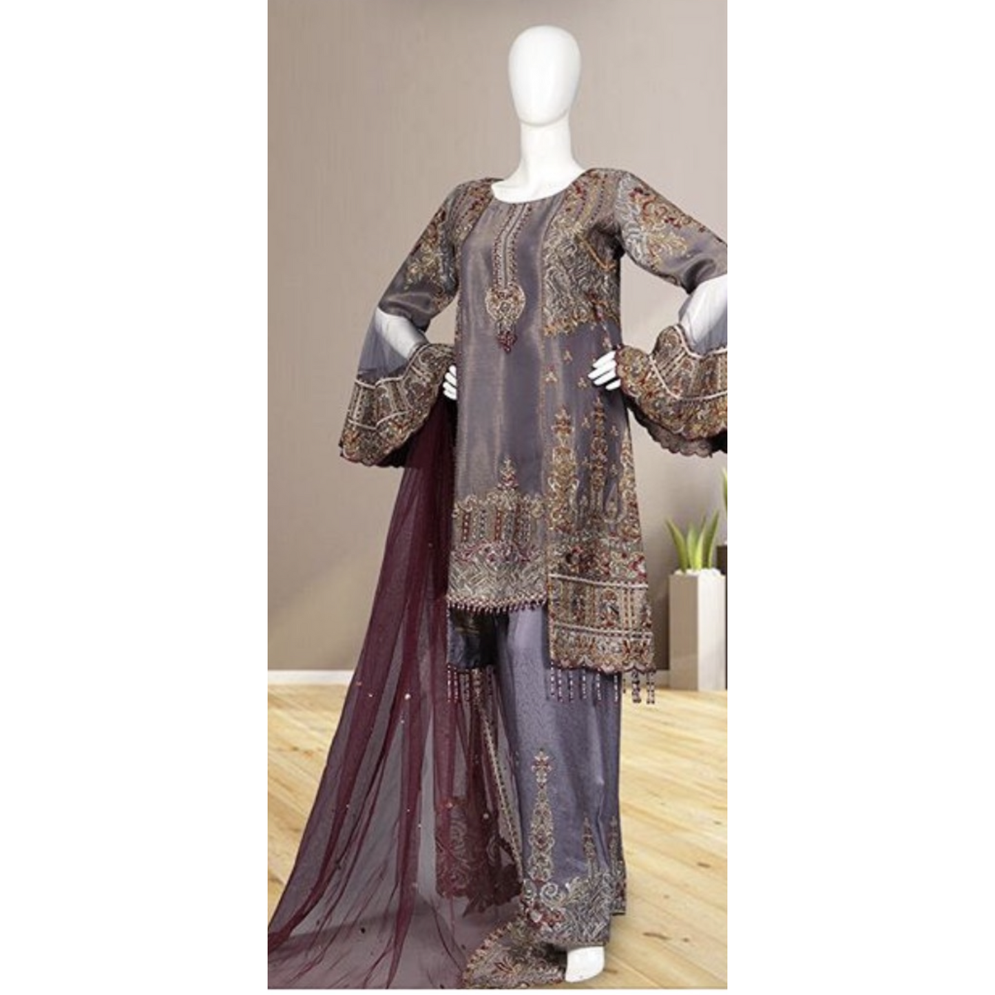 Gray with maroon dopata